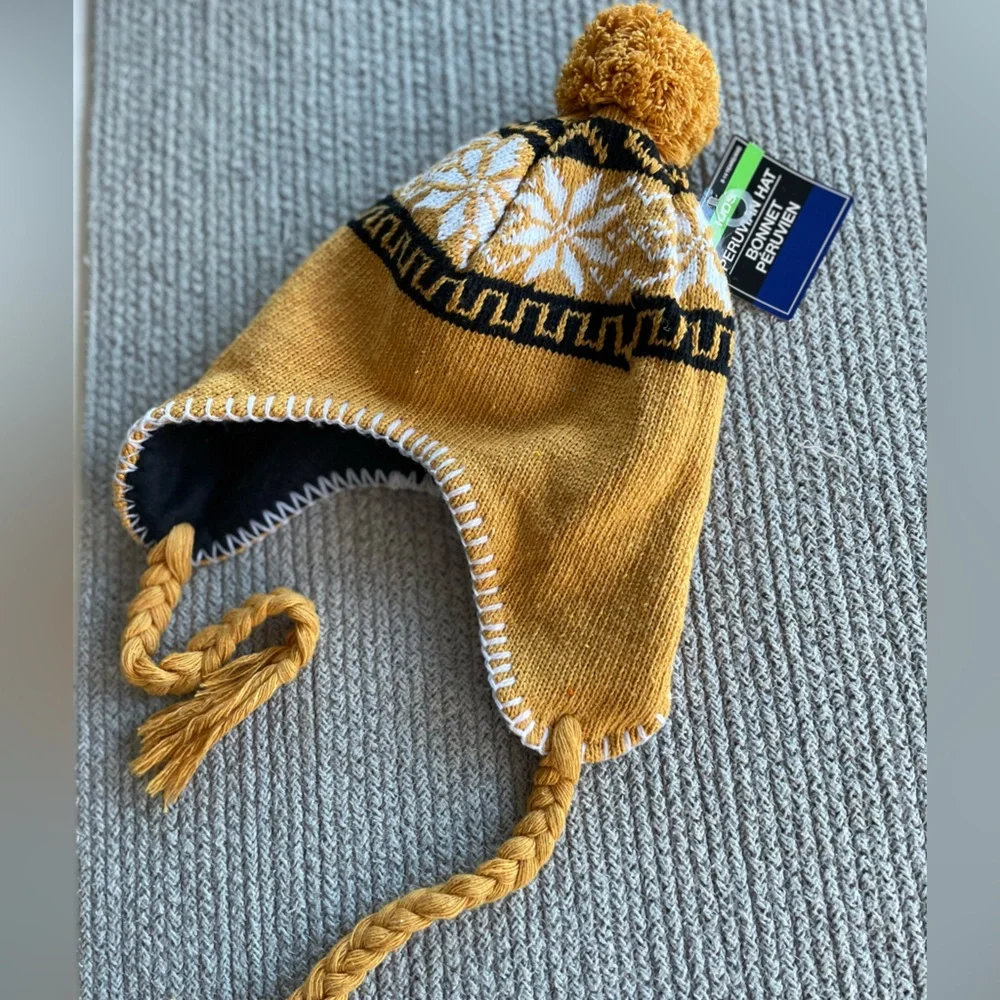 NWT Black Mustard Yellow Kid’s Peruvian Hat Fleece Lined 8-14 Yrs